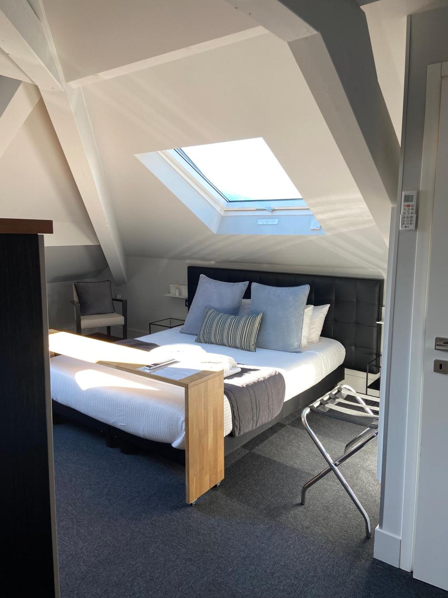 Les Suites Du Lac Aix-les-Bains Room photo