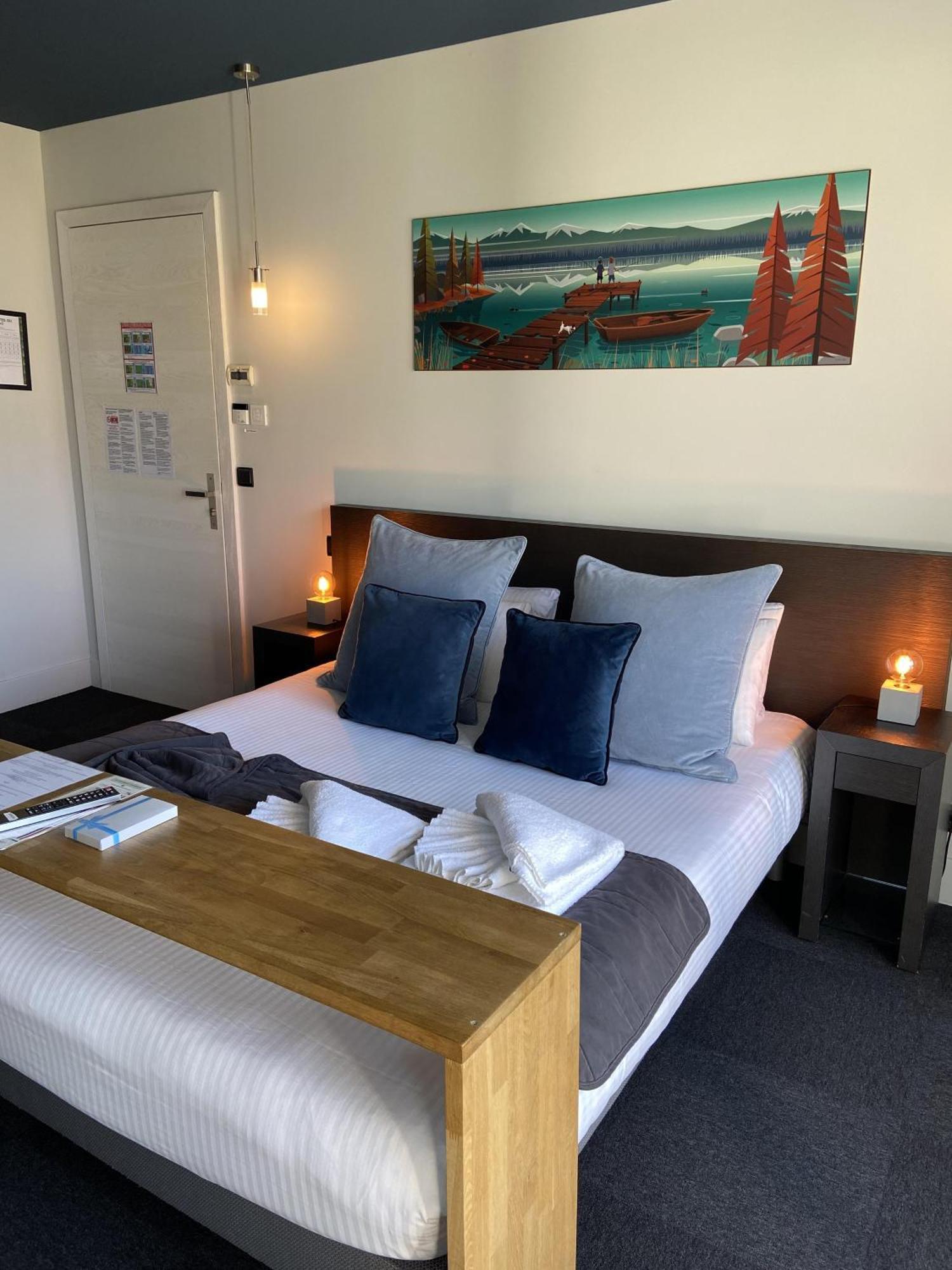 Les Suites Du Lac Aix-les-Bains Room photo
